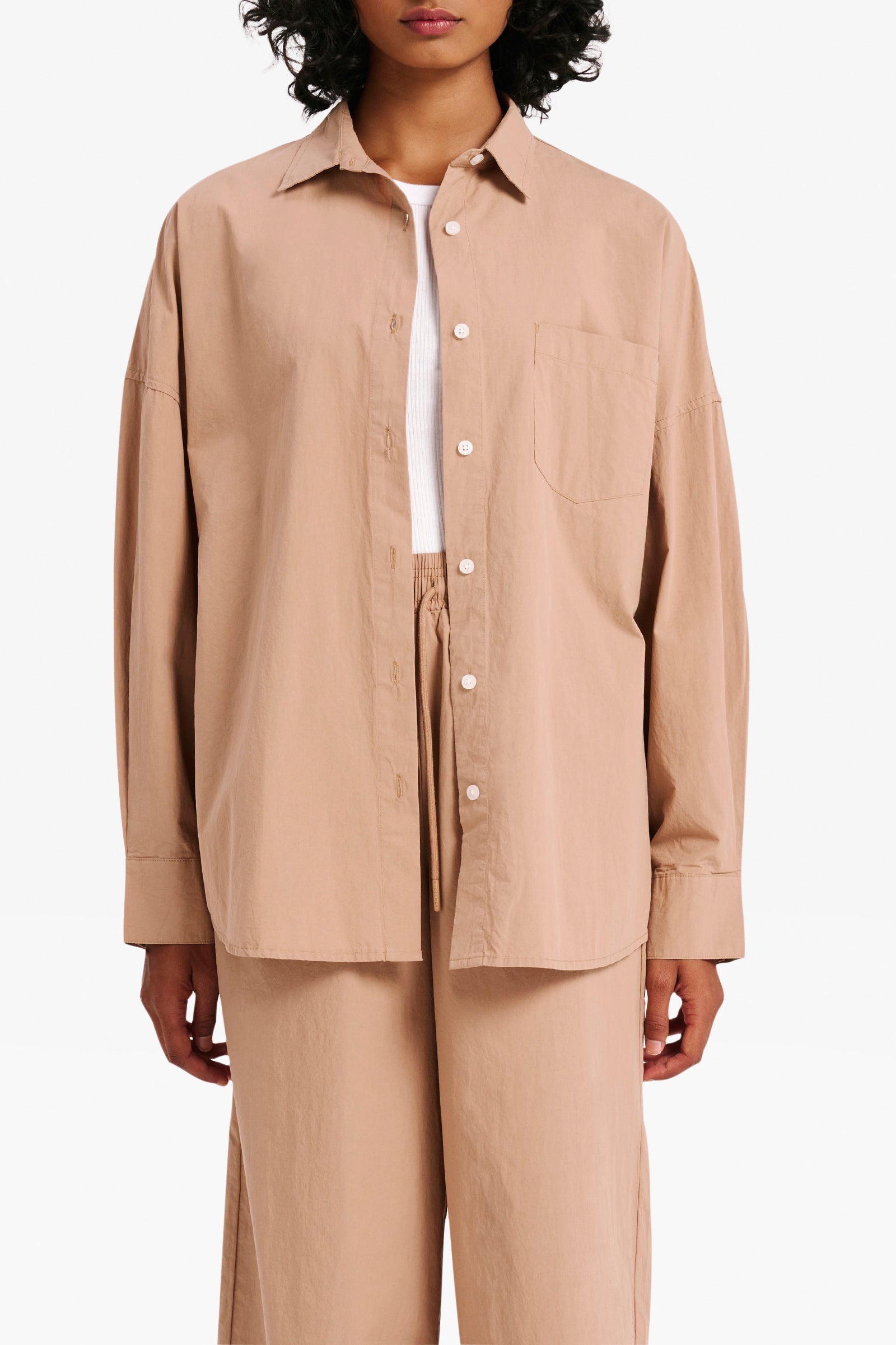 Nude Lucy Cruz Poplin Shirt In A Brown Sesame Colour 