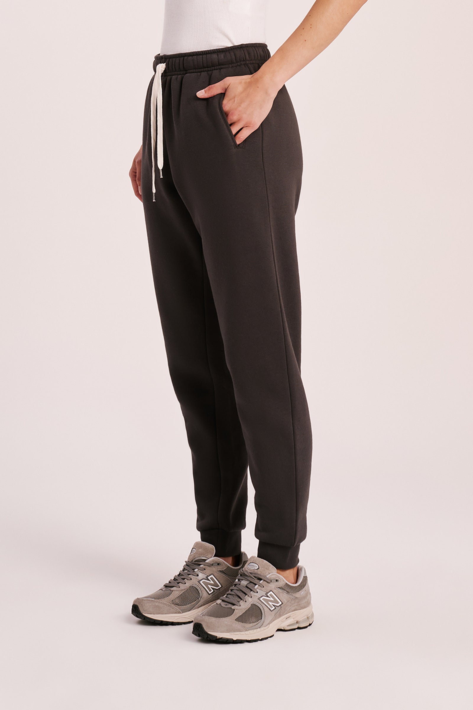Carter Classic Trackpant Coal 