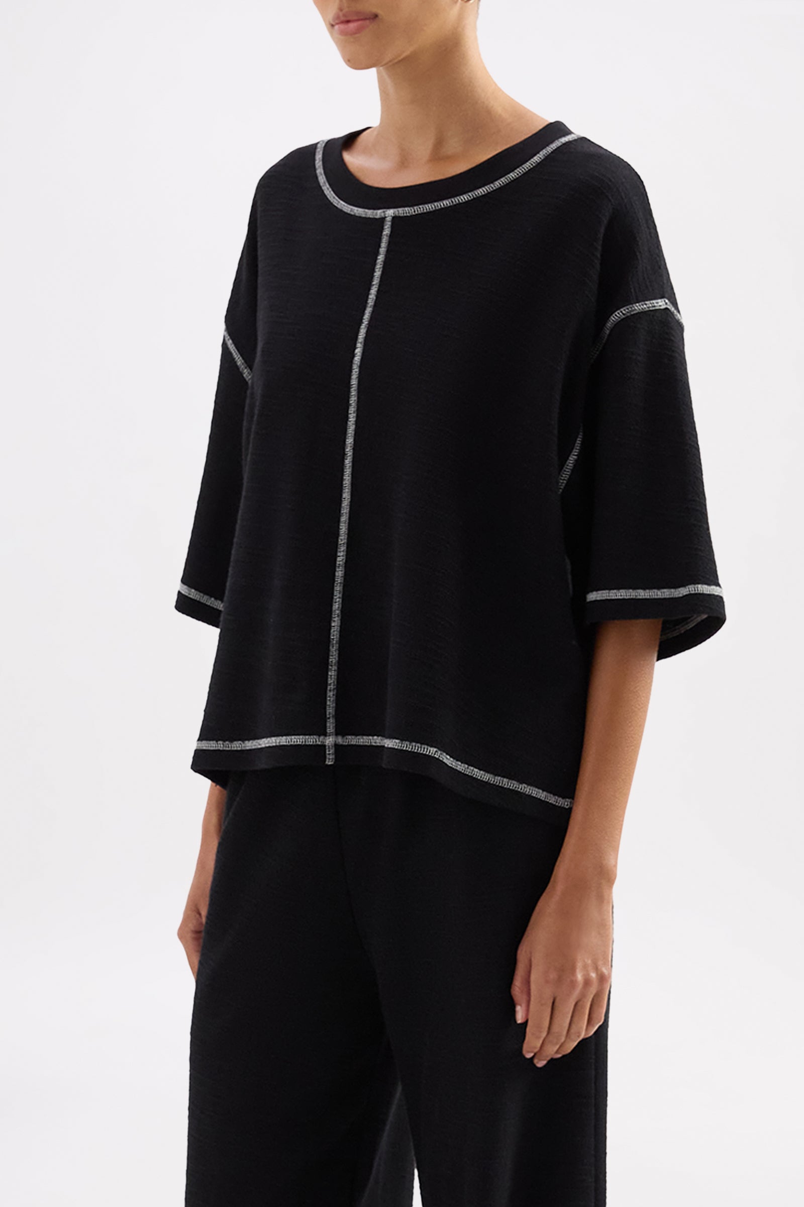 Sutton Tee Black 