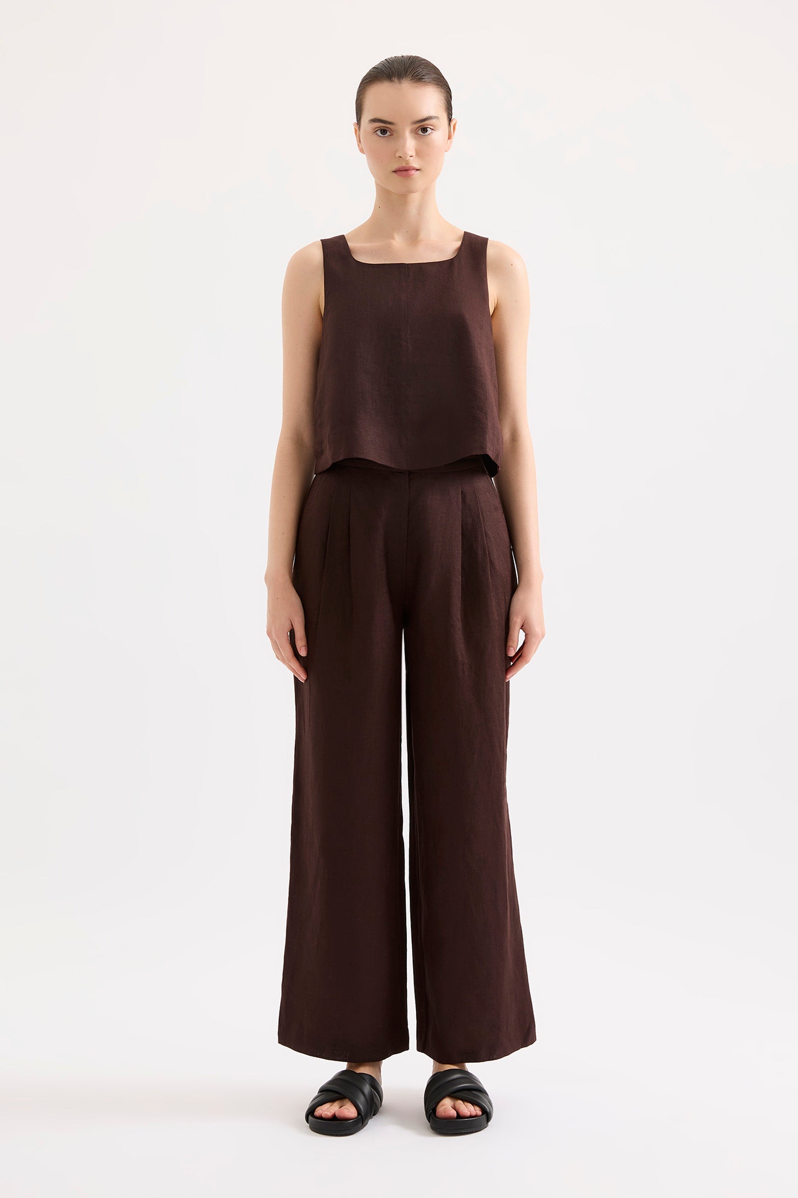 Thilda Linen Top Raisin 