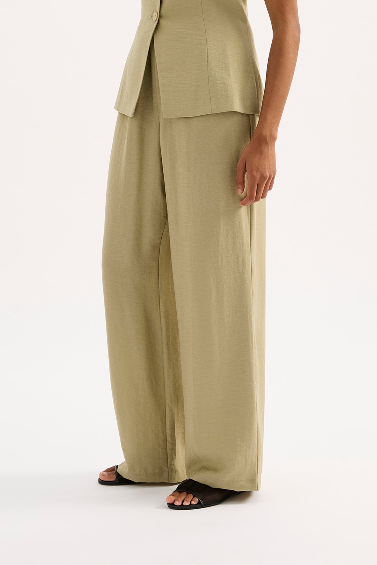 Nia Pant Leaf 