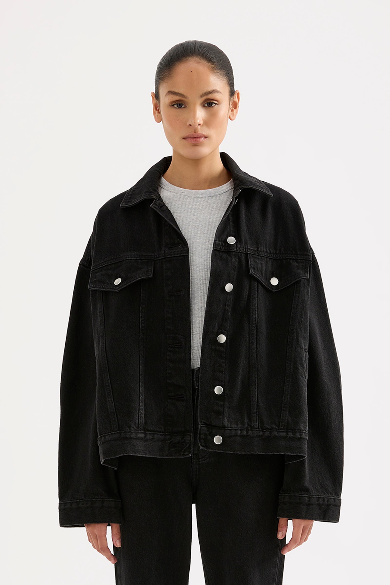 Sia Denim Jacket Vintage Black 