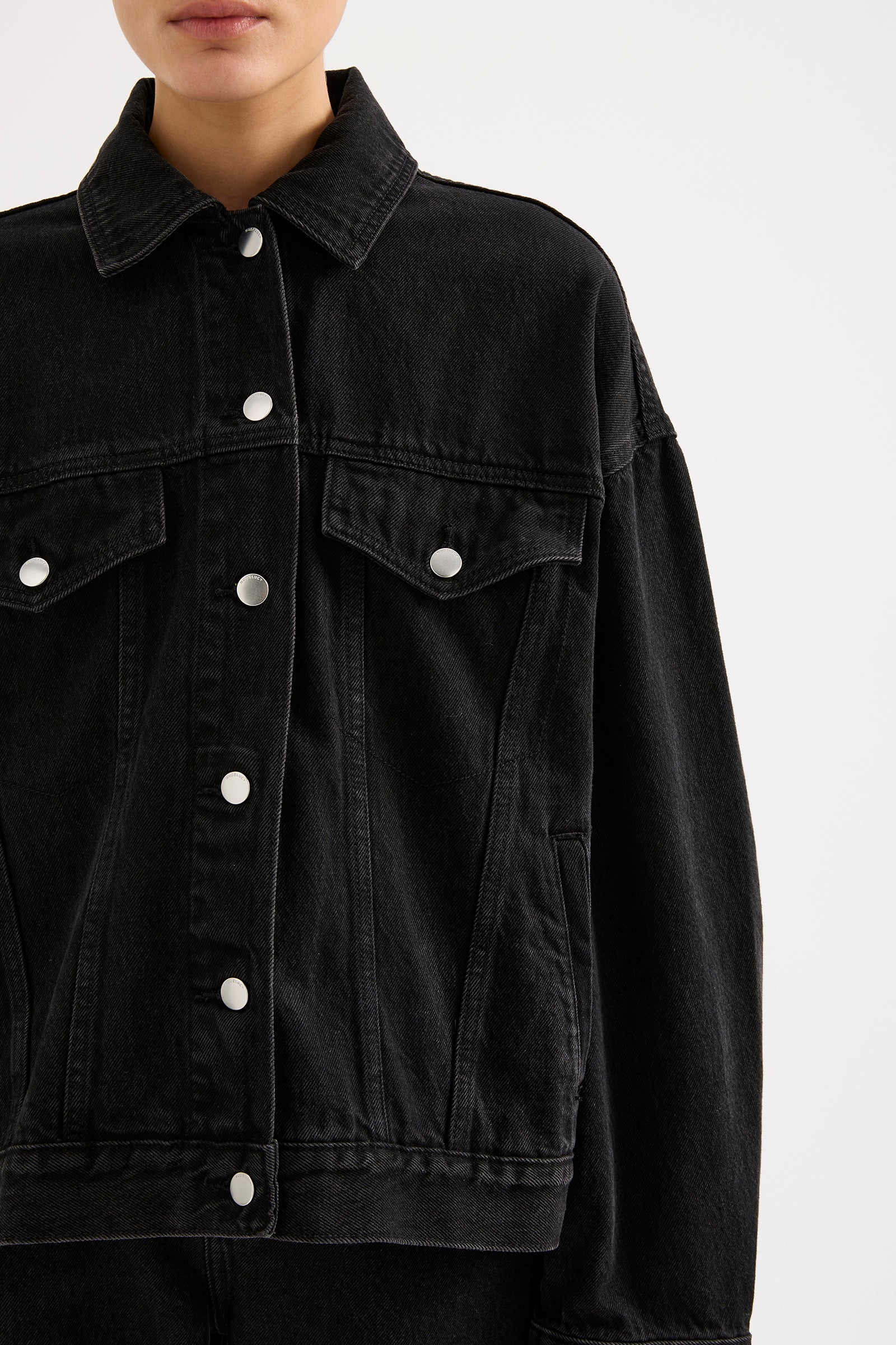 Sia Denim Jacket Vintage Black 