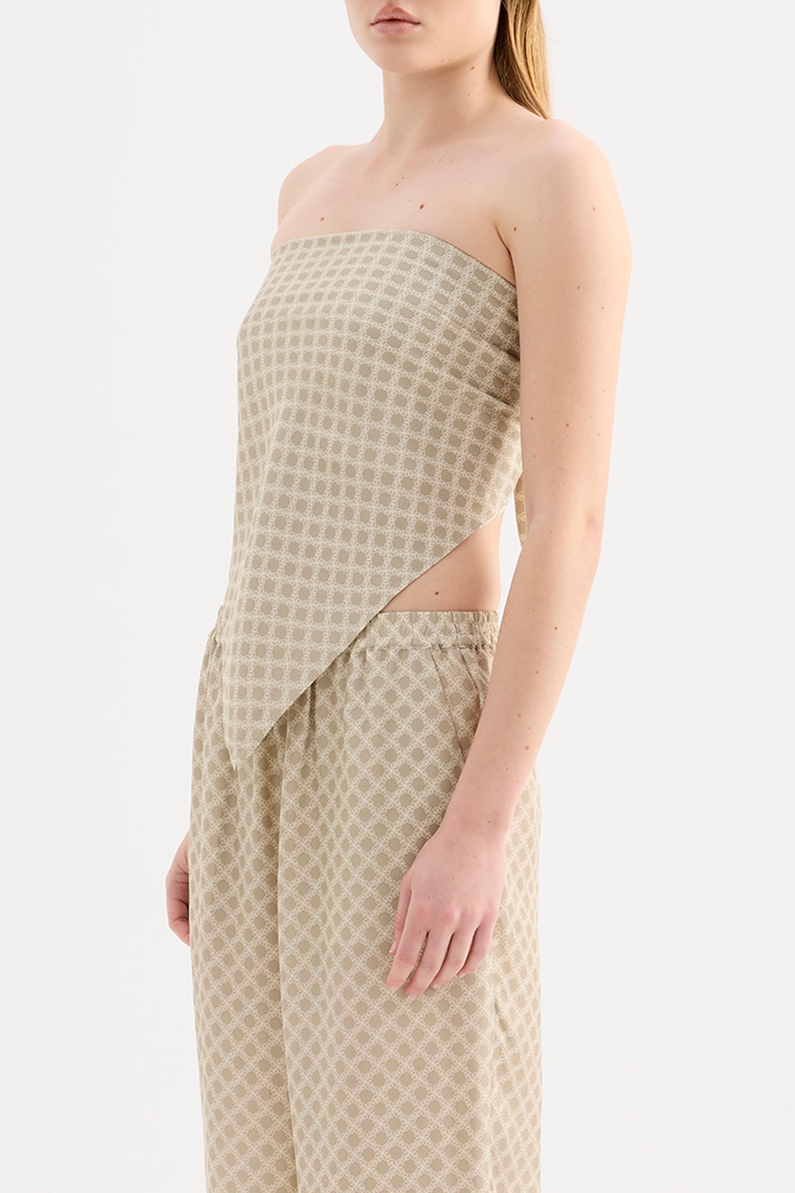 Cosmos Cupro Scarf Cosmos 