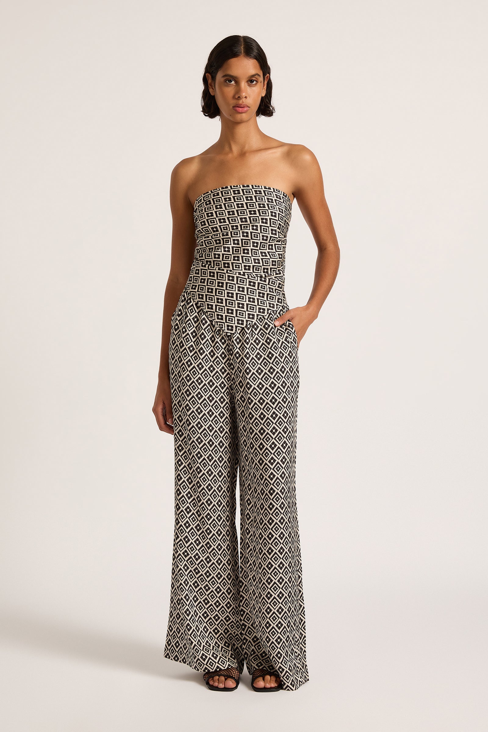 Simone Pant Daiya 