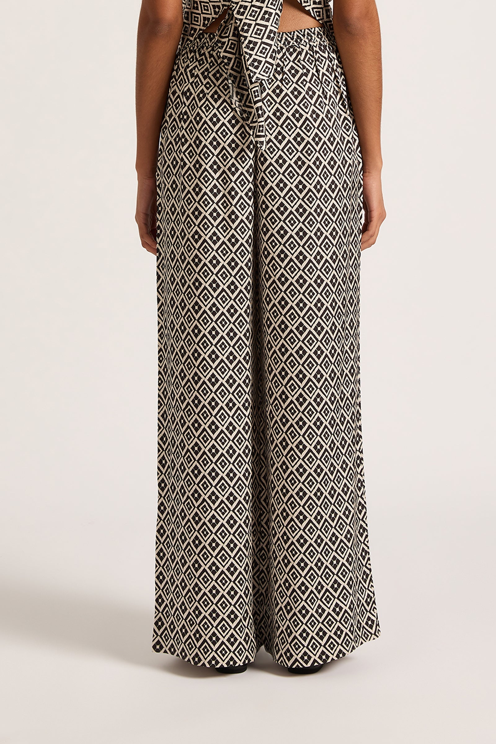 Simone Pant Daiya 