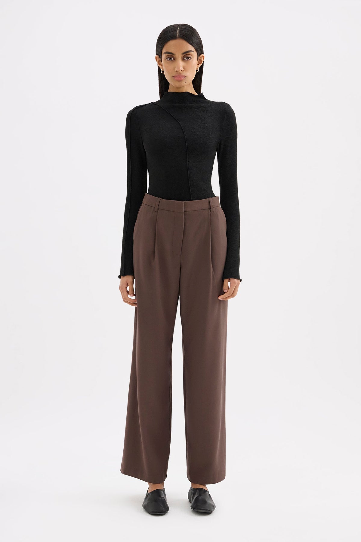 Nadia Pant Chocolate 