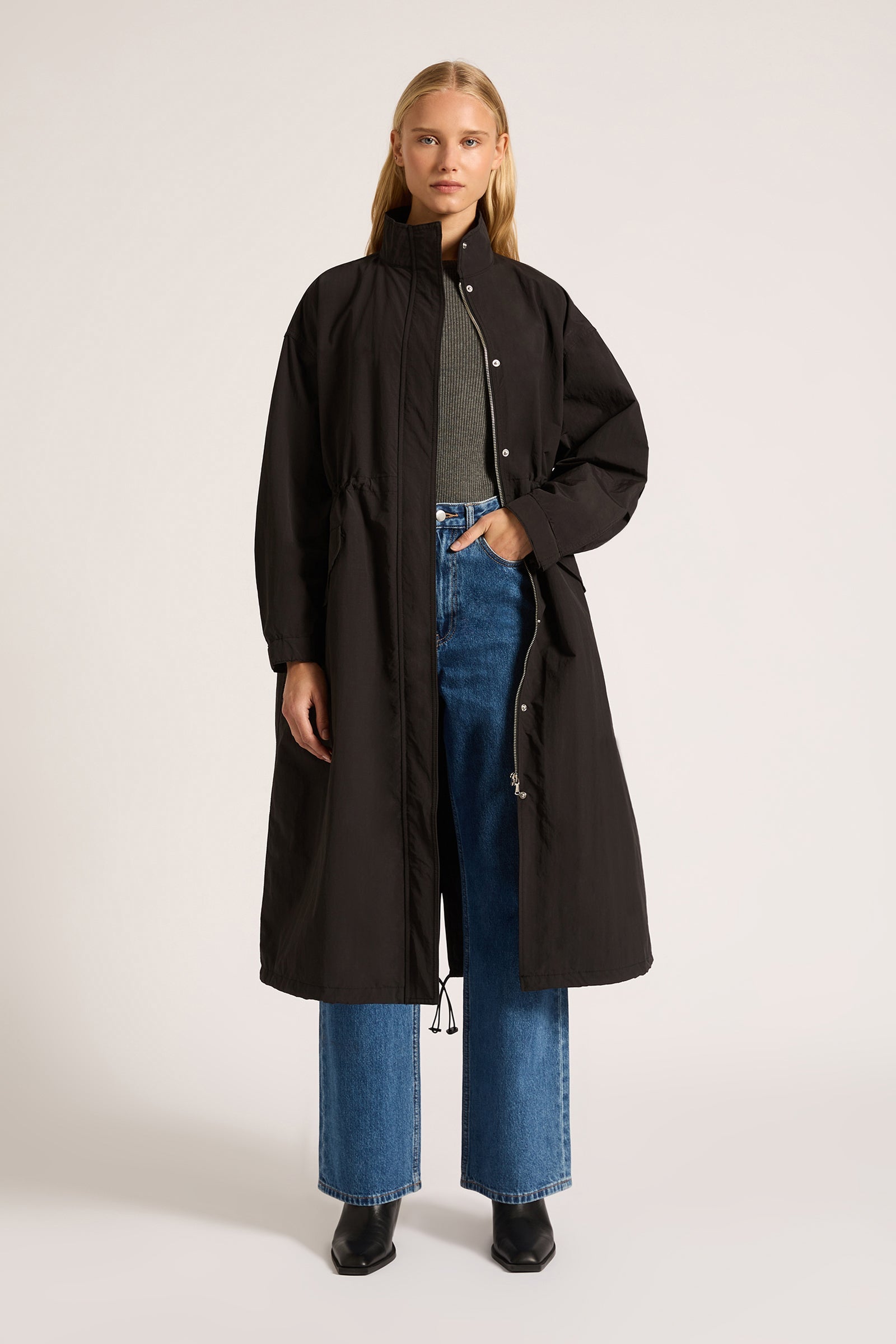 Logan Anorak Black 